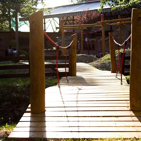 Hotel Vineyard Inn - Szoloskert Нагиканиша Екстериор снимка